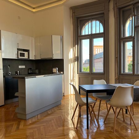 F14 Guesthouse ブダペスト エクステリア 写真